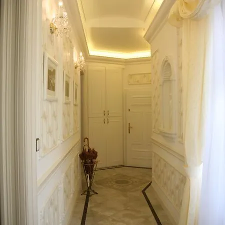 Nostalgia Apartment